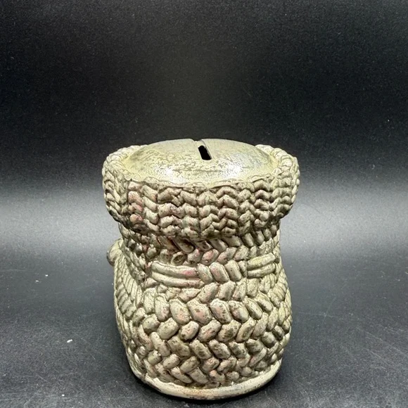 Vintage Baby Booty Coin Bank - Picture 2 of 6